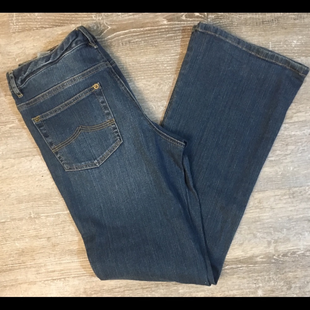 Michael Kors Jeans 6 medium wash slight flare
